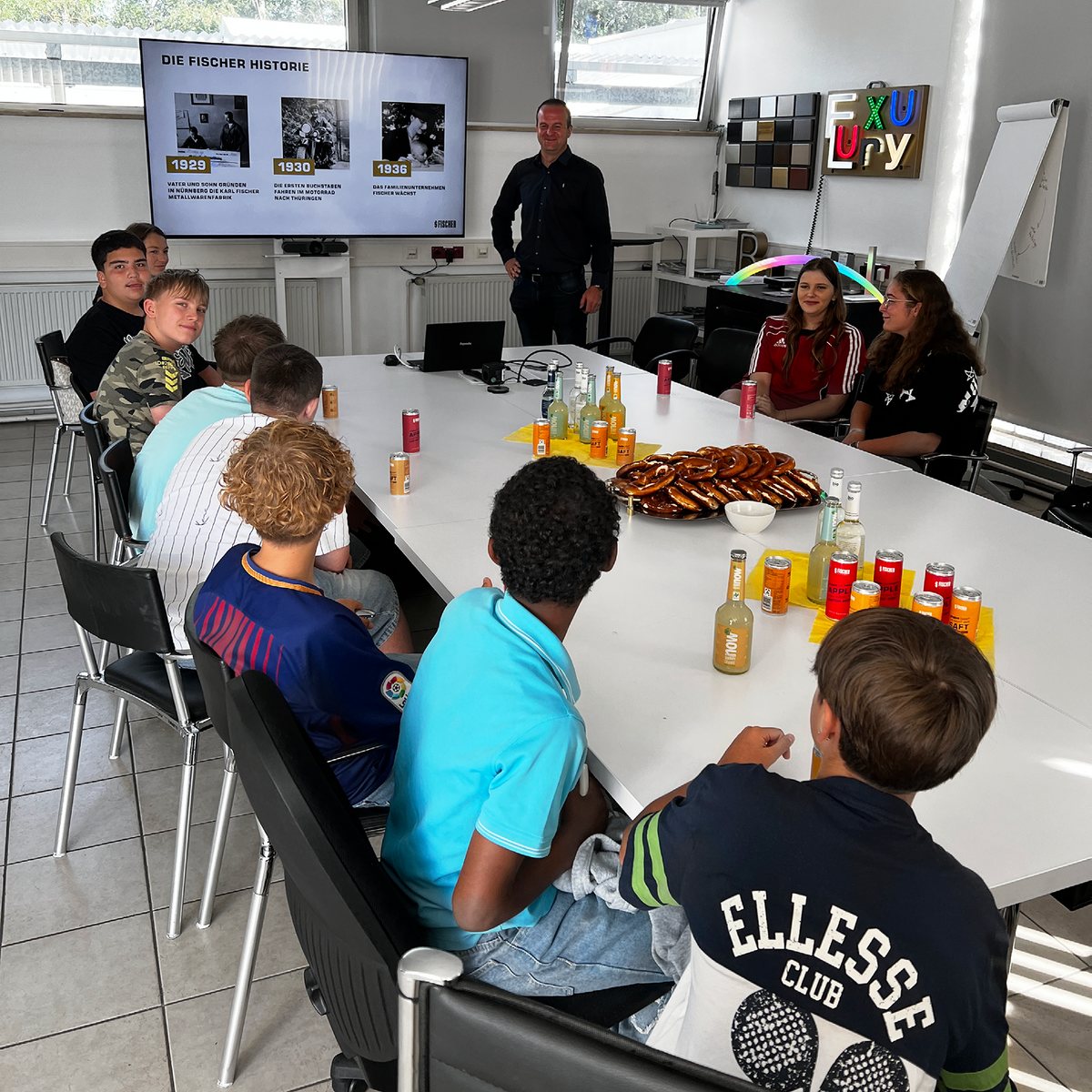 Grund- und Mittelschule Mühlhausen zu Besuch bei FISCHER